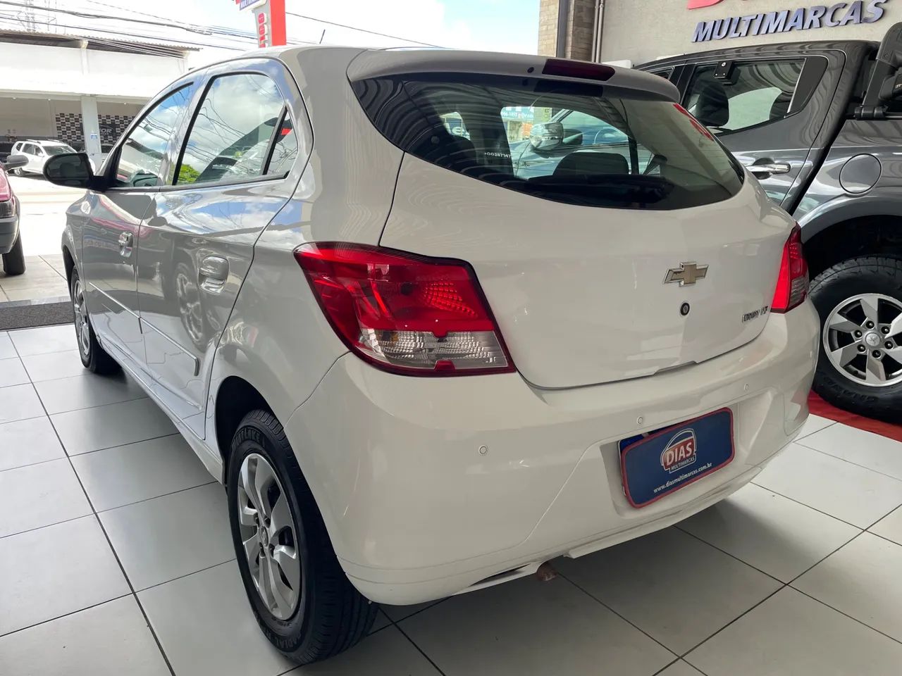 CHEVROLET ONIX HATCH LT 1.0 8V FlexPower 5p Mec. - Foto 5