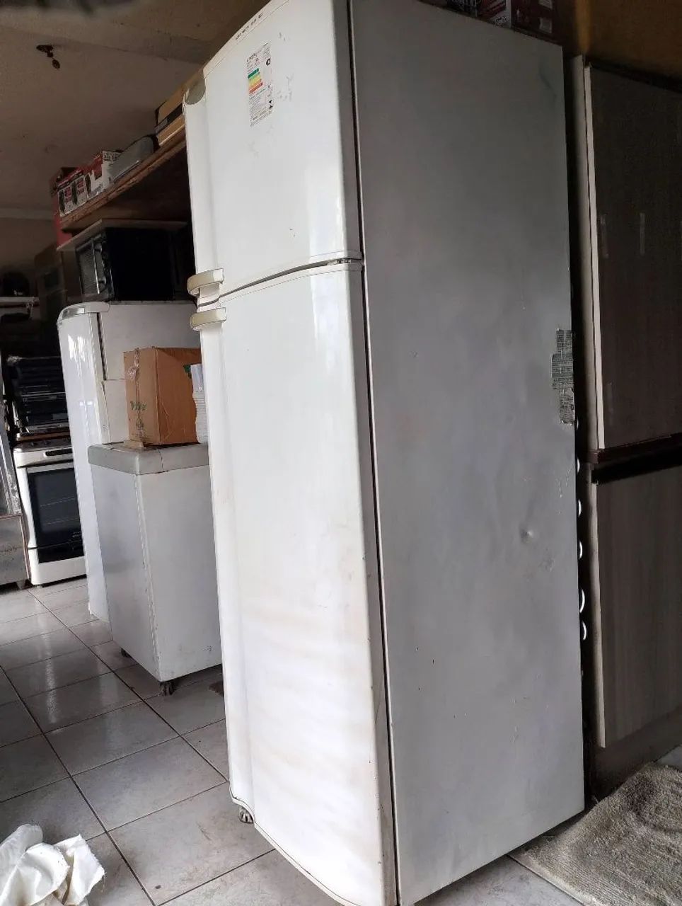 Vendo geladeira 