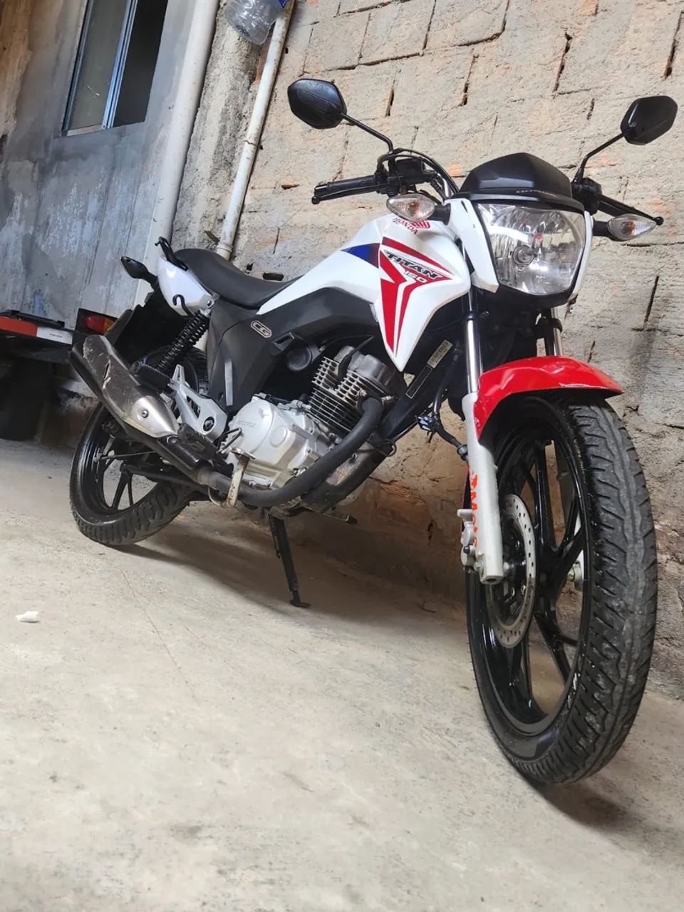 CG 150  - Foto 2