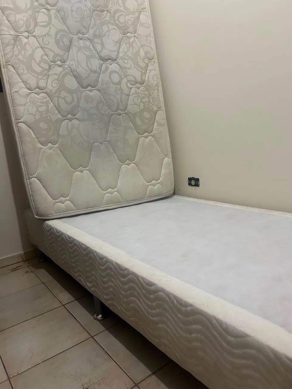 CAMA BOX SOLTEIRO COMPLETA - molas ensacadas  - Foto 2