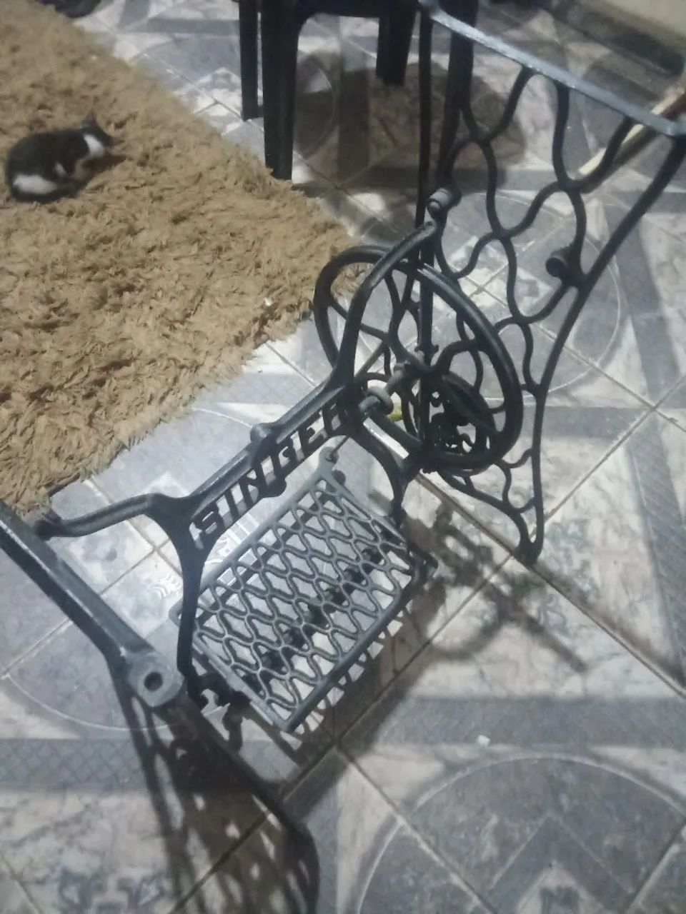 Pé de máquina Vintage  - Foto 3