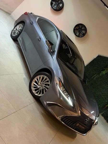 Lexus ES300h ES-300H ES300h 2.5 16V Aut. (hybrid), foto 3 de 18
