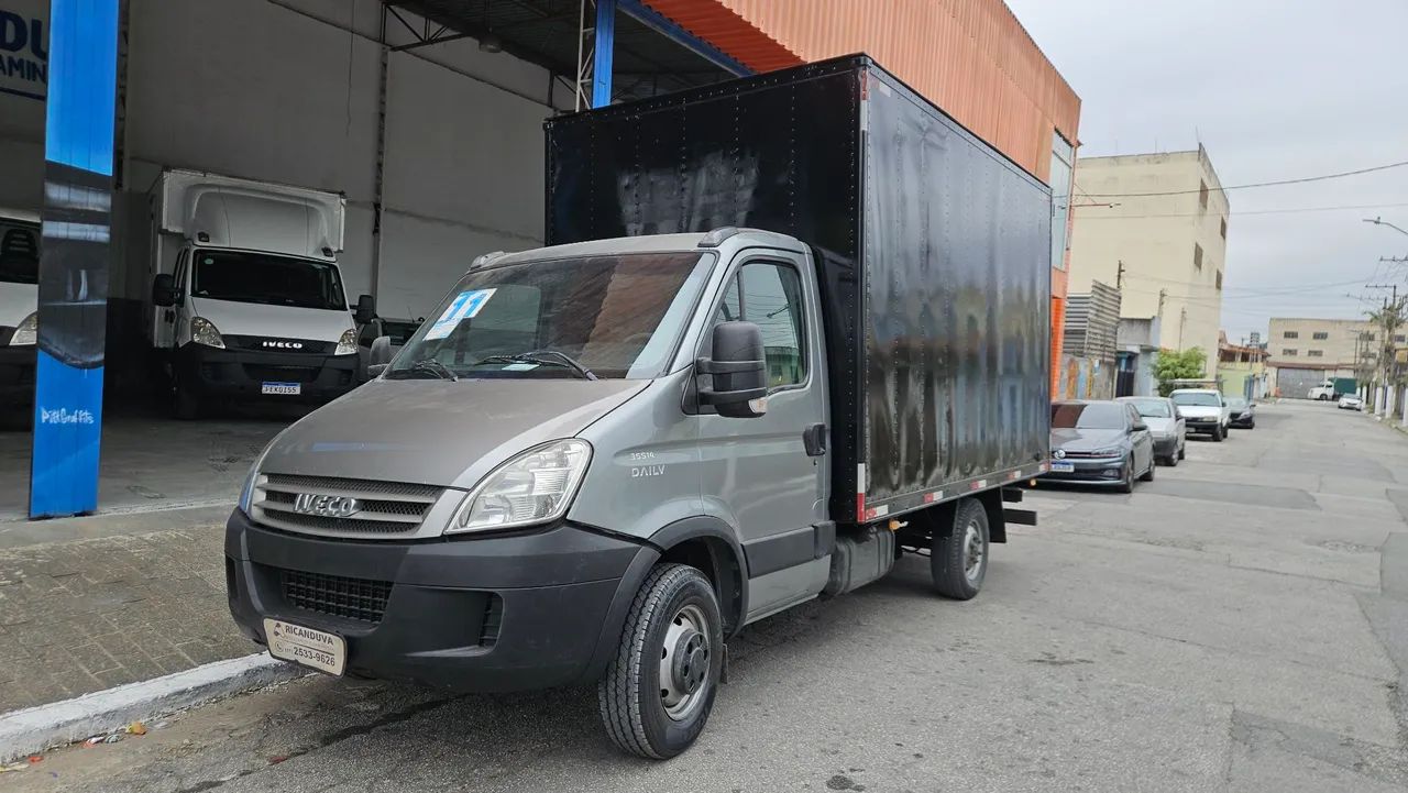 Iveco 35s14 2011