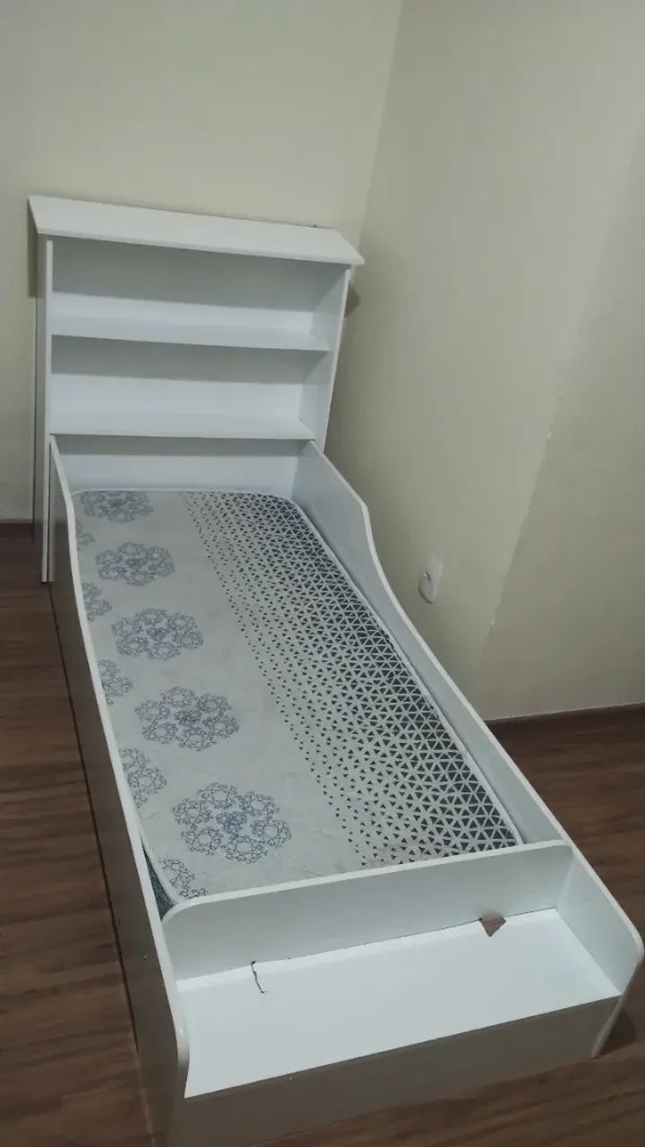Cama e cômoda  - Foto 4