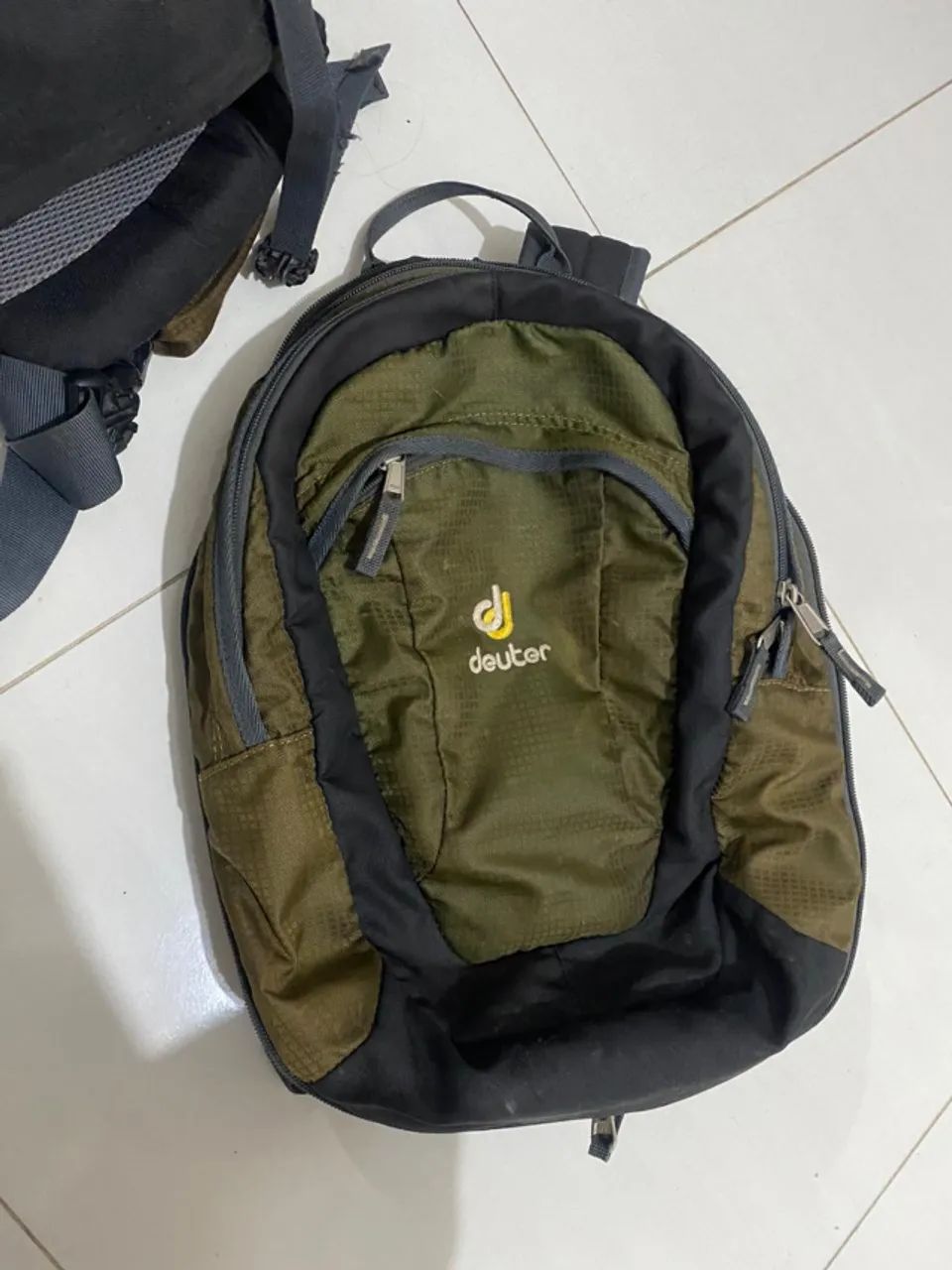 Mochila cargueira Deuter Quantum 55+10 - Foto 4