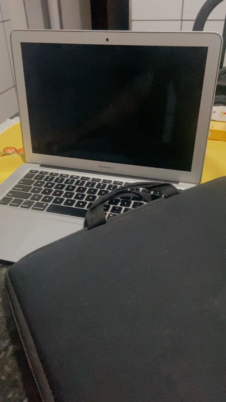MacBook Air 13" 2017 Intel Core i5 8GB - Muito Conservado - Foto 2