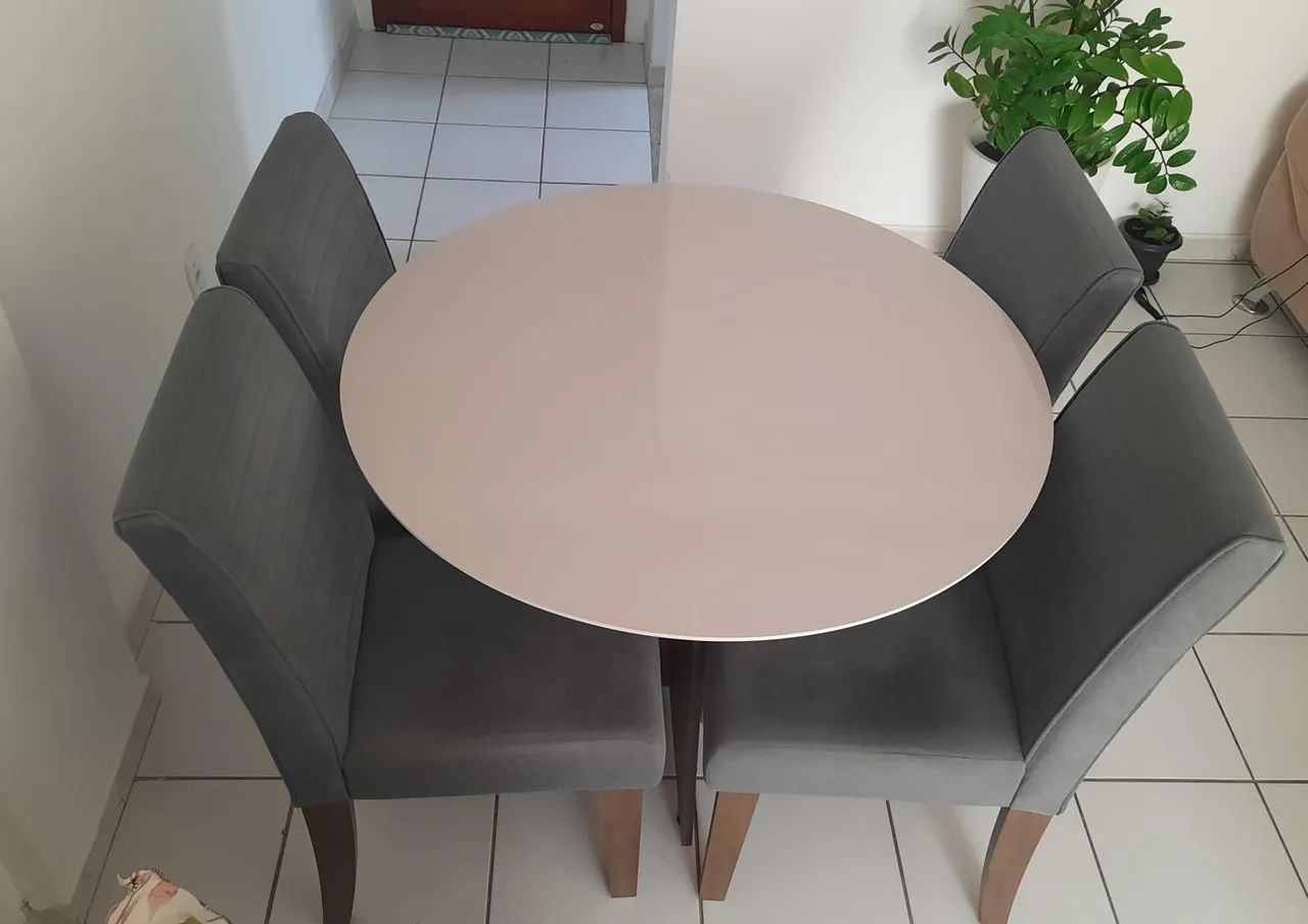 Mesa e cadeiras  - Foto 4