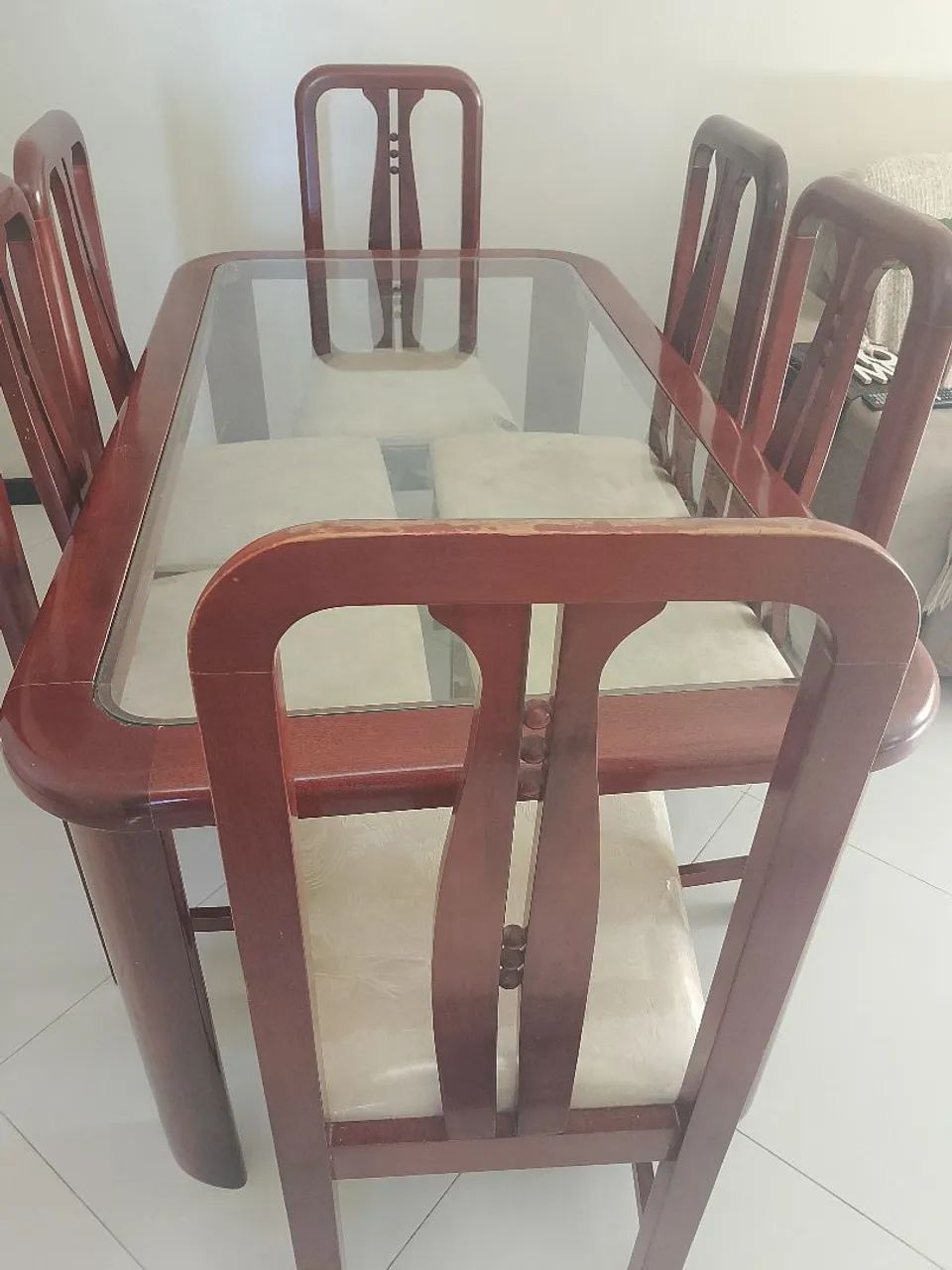 Mesa de 6 cadeiras madeira maciça  - Foto 5
