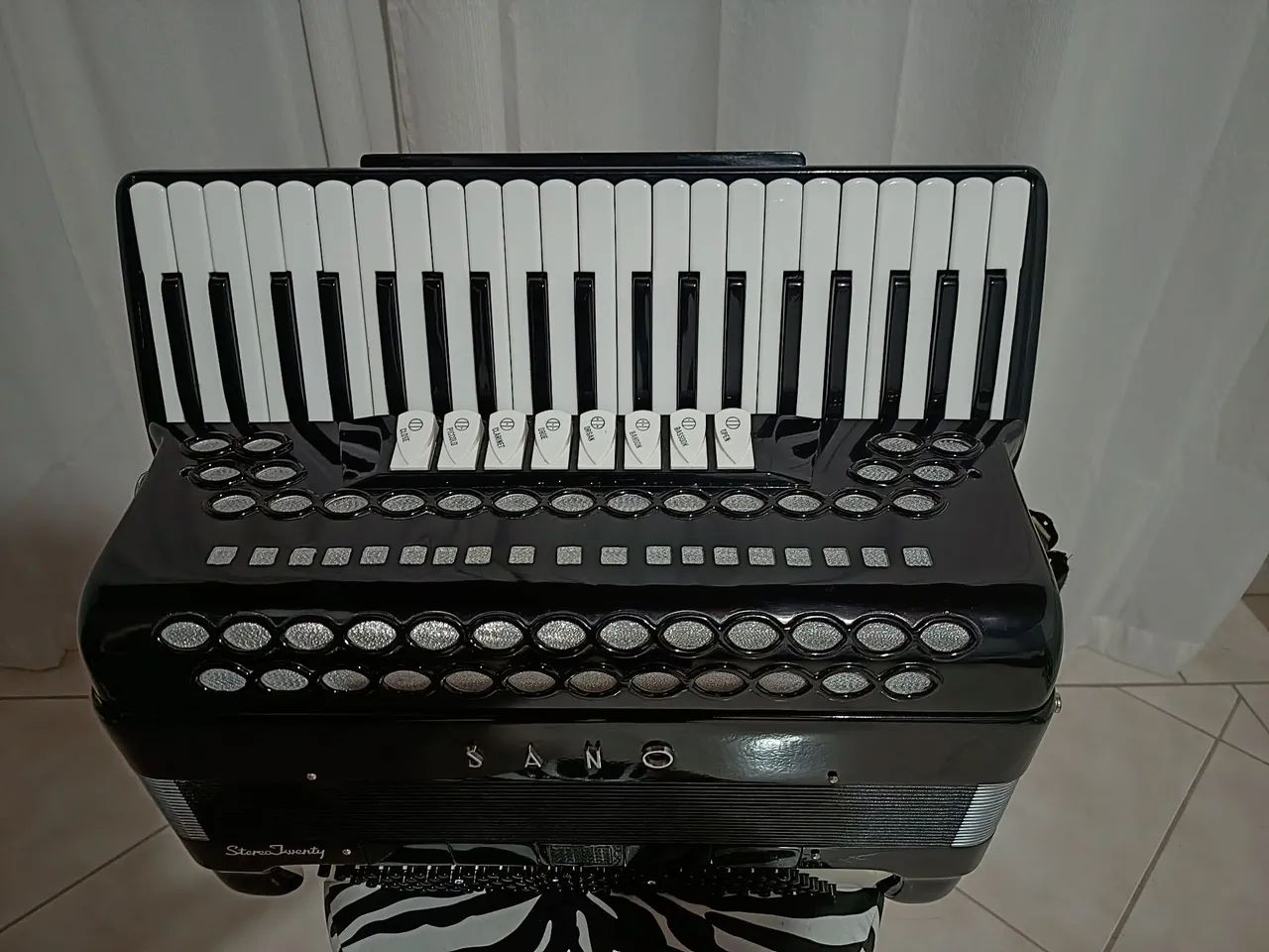 Vende-se Acordeon  - Foto 3