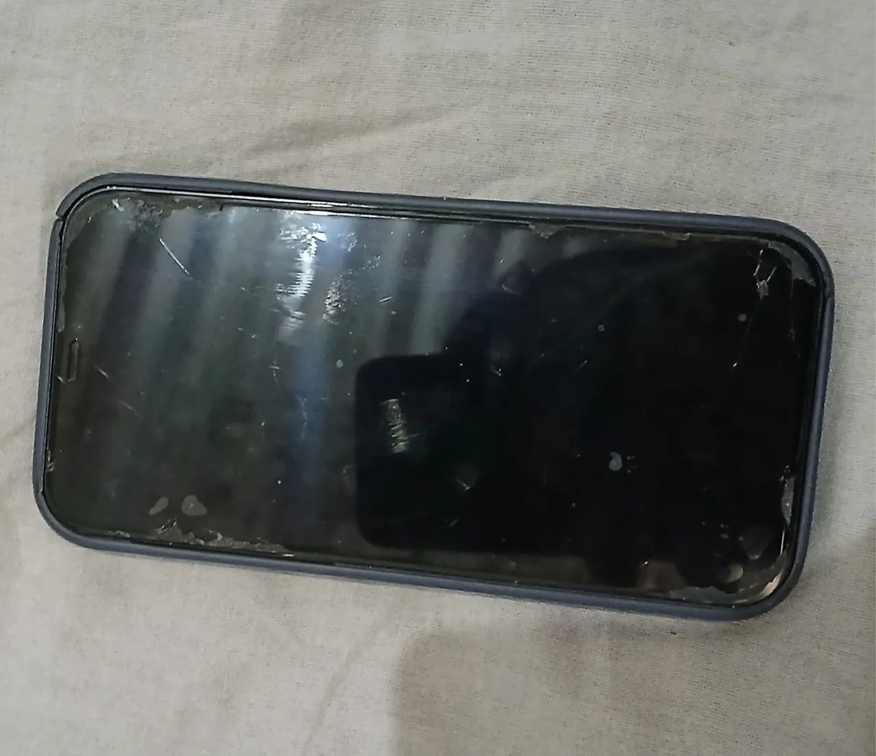IPHONE 12 Semi Novo - Foto 2