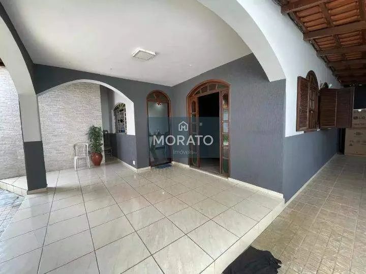 Casa 3 Quartos com Suíte e 6 Vagas no Jardim Riacho das Pedras. - Foto 2