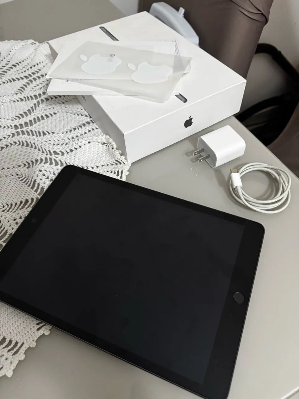 IPad 9ª Geração 64GB Space Gray - Completo + Capa com Teclado iPlace - Foto 2