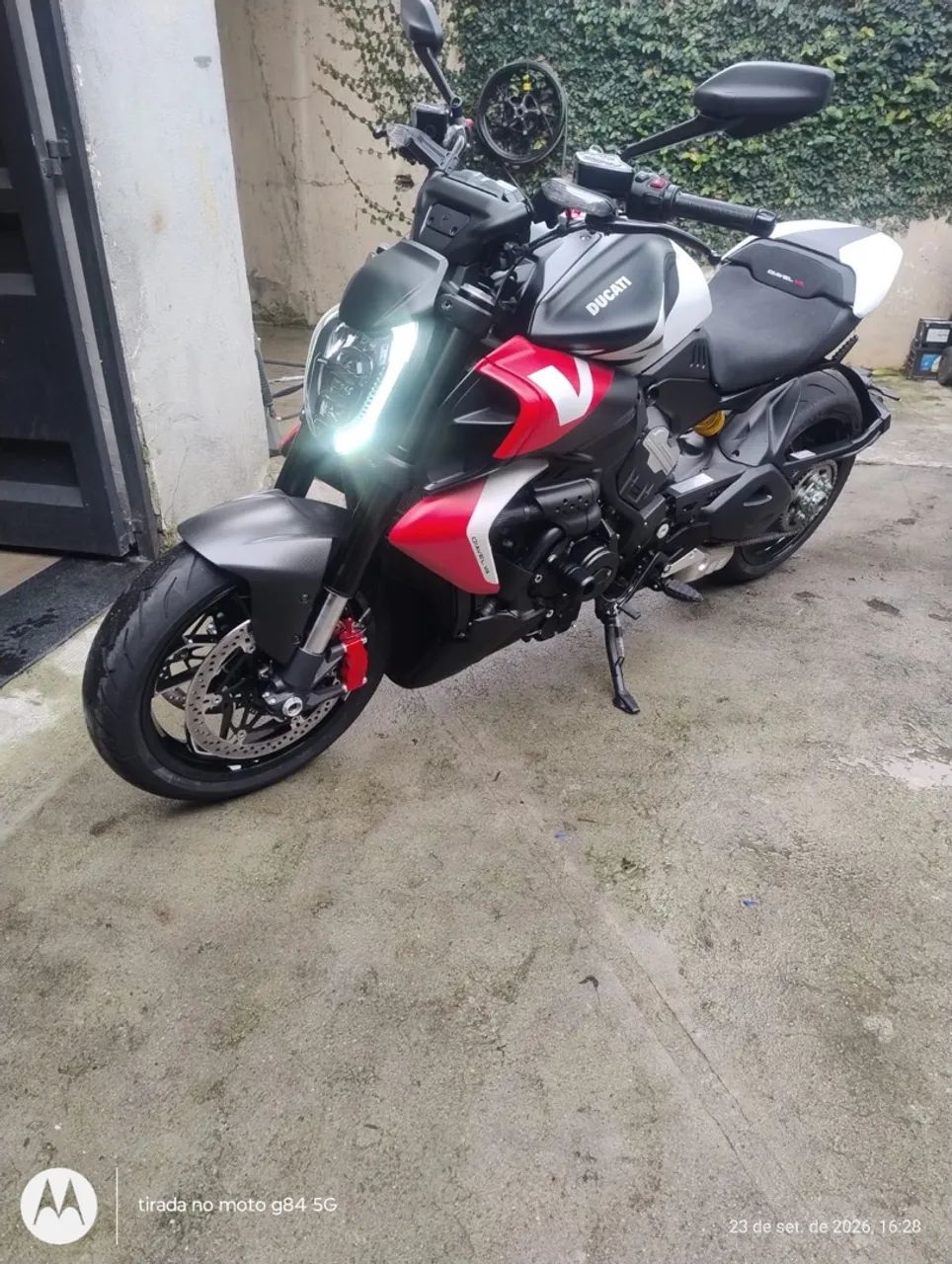 DUCATI DIAVEL V4S 2026 - Foto 4