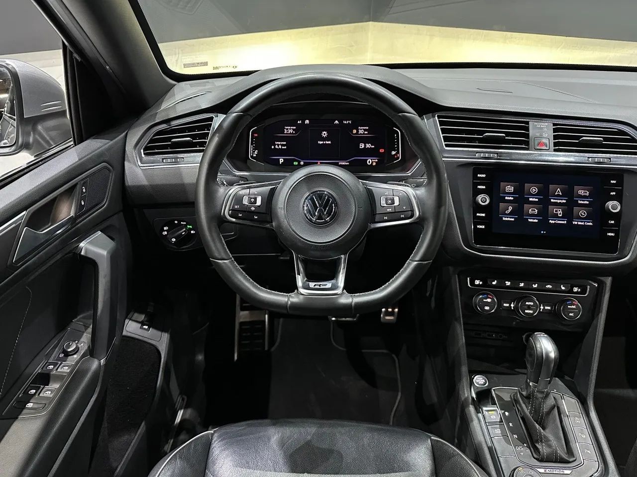 Volkswagen Tiguan Allspac R-Line 350 TSI 2.0 4x4, foto 13 de 18