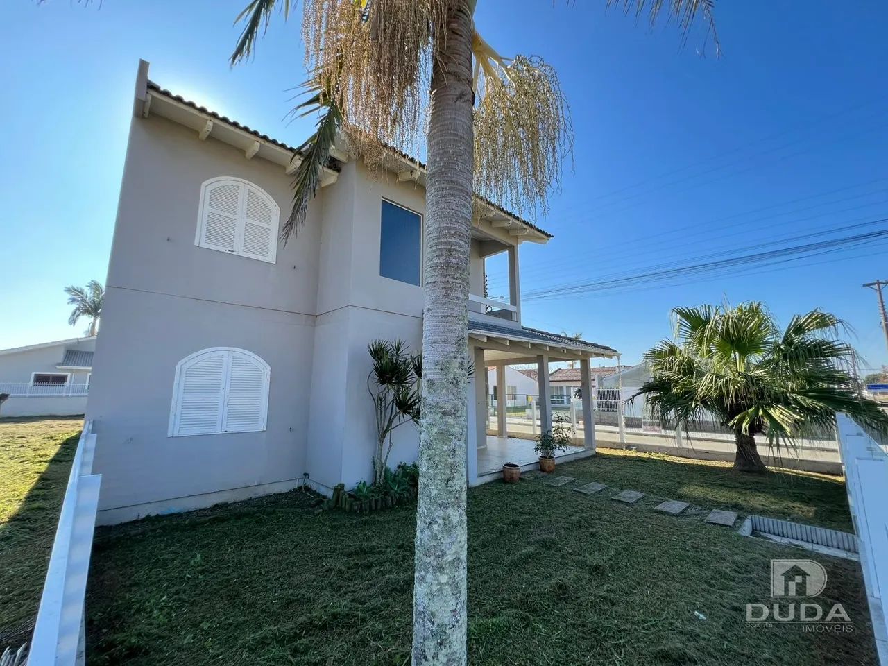 Ótima Casa de esquina com 3 Terrenos no Rincão - Foto 2