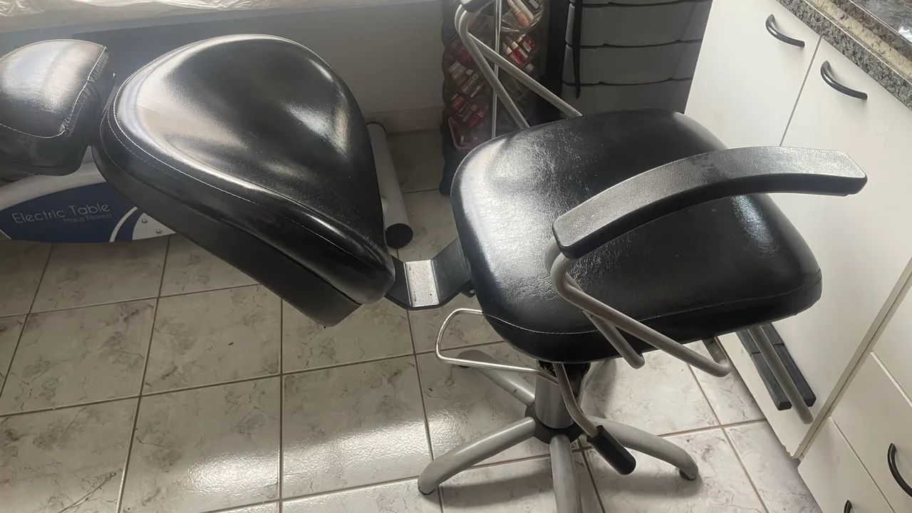 Cadeira hidráulica com níveis de inclinação 