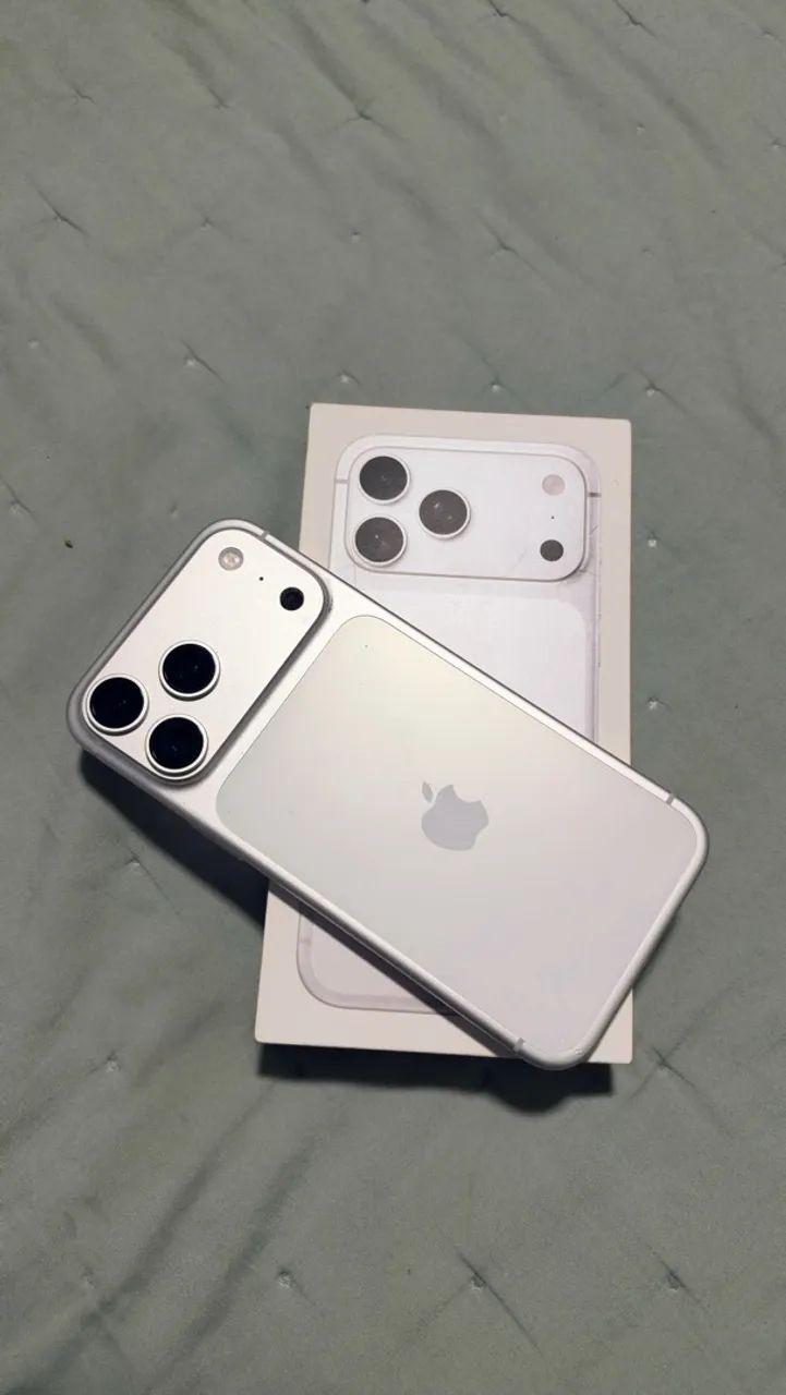 IPHONE 17 pro max 