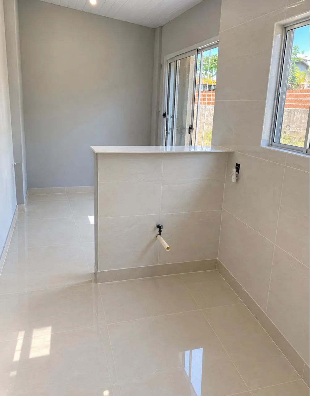 Alugo casa em Piratininga 1700,00 - Foto 2