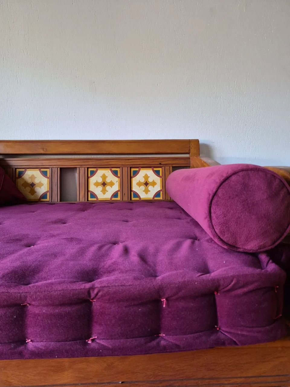 Sofá Cama Madeira Maciça  - Foto 4