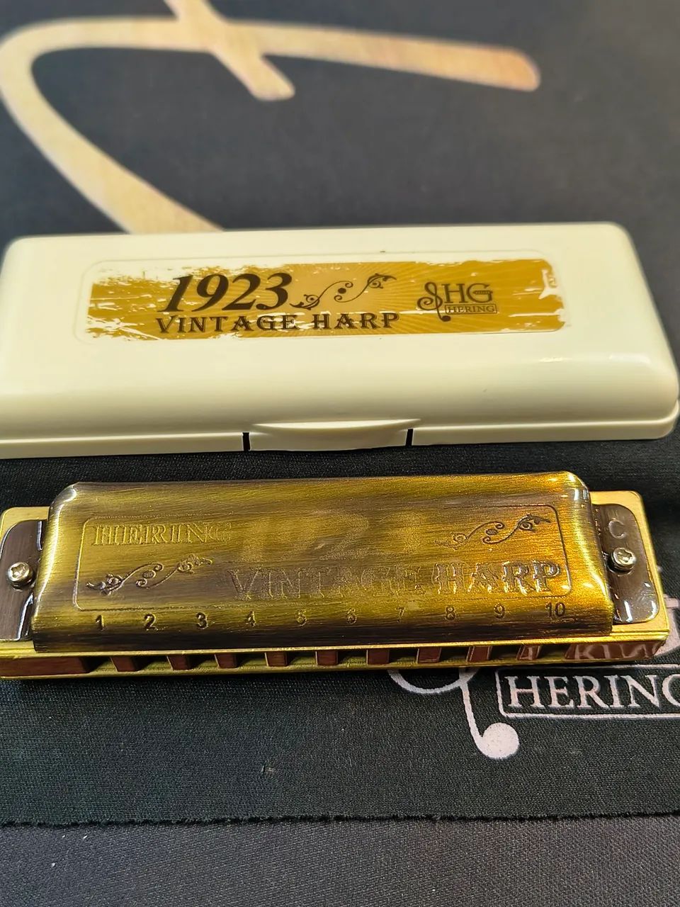 Gaita Hering vintage harp 10 vozes comemorativa 1923 Hering 100 anos ouro velho