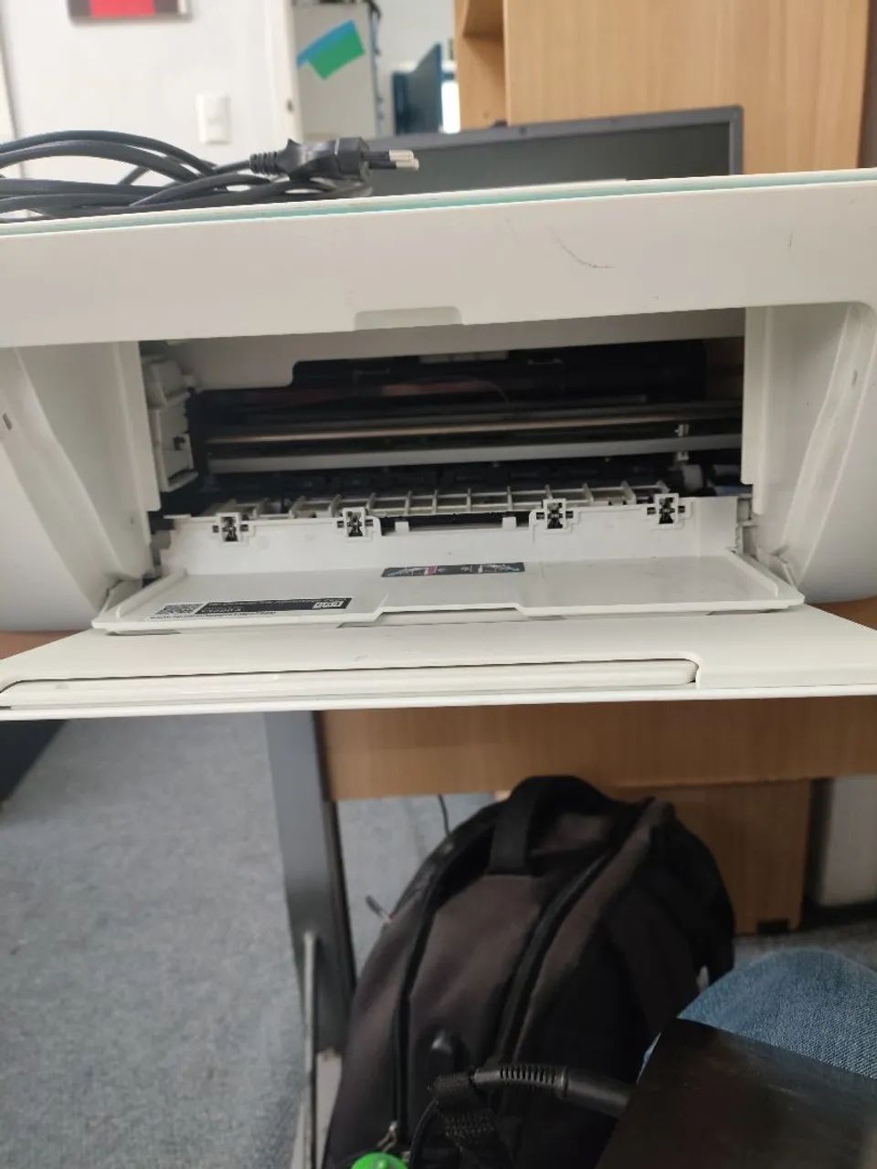 Impressora HP DeskJet Ink Advantage 2676 - Foto 4