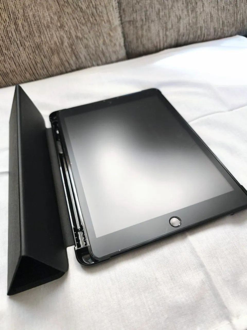Apple iPad 8 10.2" Wi-Fi 32GB Cinza-espacial (8a Geração) Tablet - Foto 4