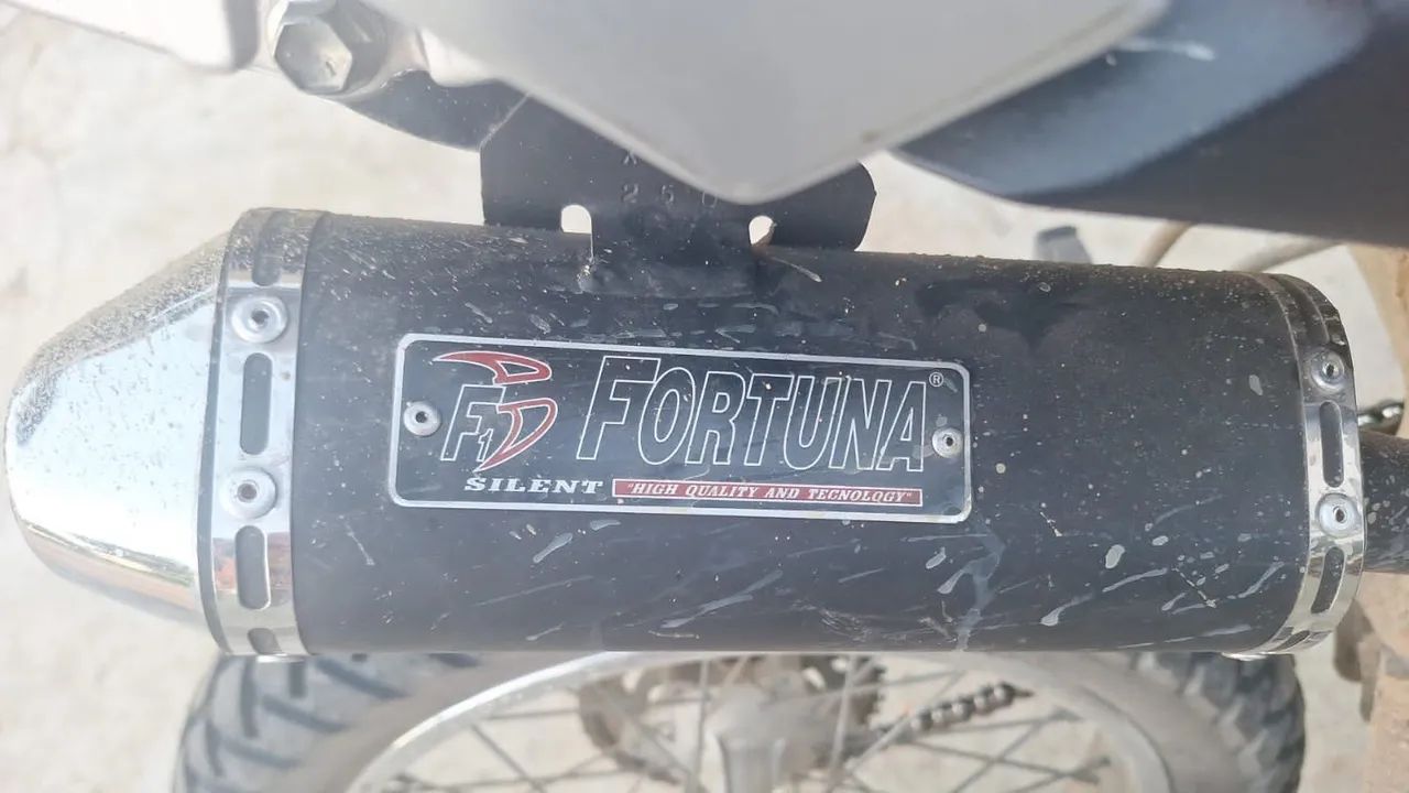 Vende-se este Escapamento. - Foto 3