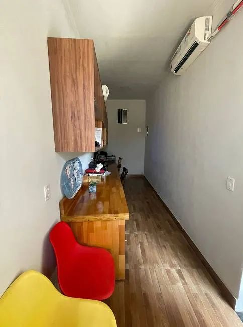 Oportunidade Casa com 3 Quartos e 4 banheiros à Venda, 300 m²  - Foto 2