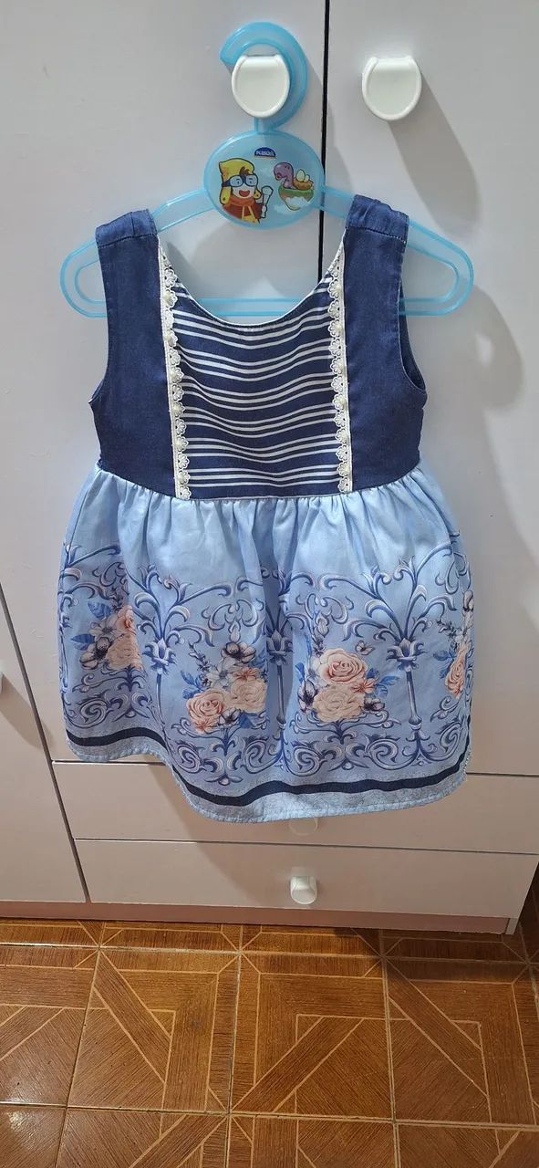 Vendo 3 vestidos infantis  - Foto 3