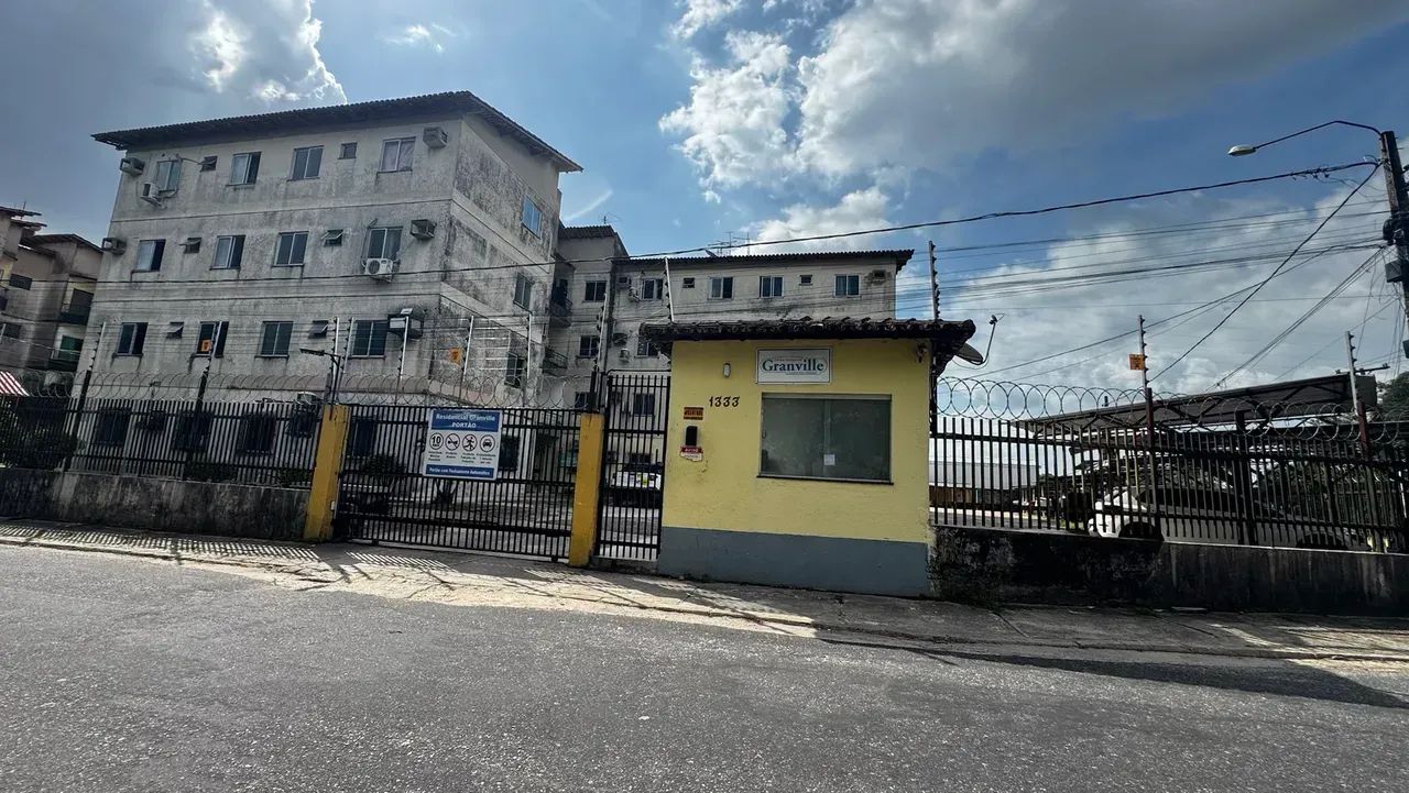 Aluga-se apartamento de dois  quartos