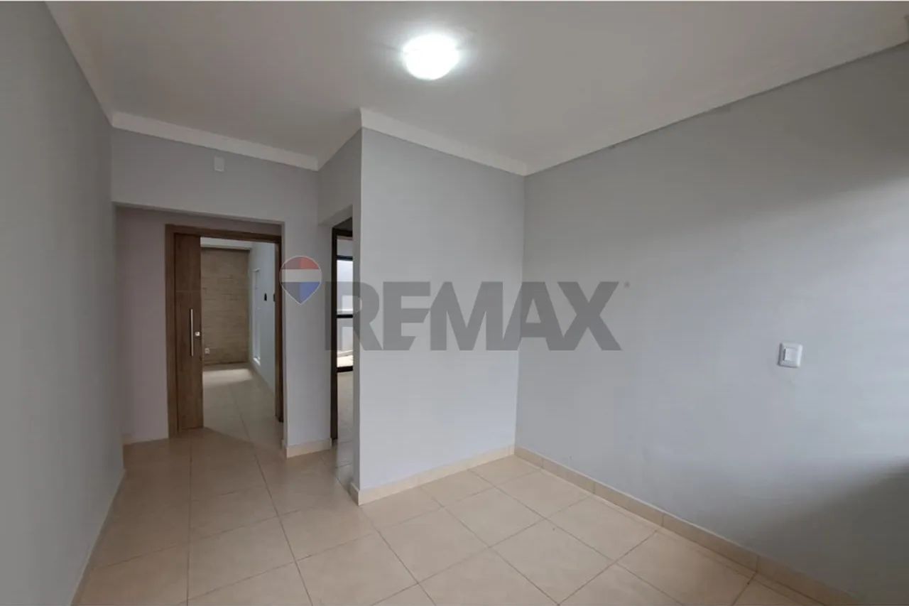 Aluguel: Amplo Imóvel Comercial no Bairro Quilombo | Ideal para Clínicas e Escritórios de  - Foto 4
