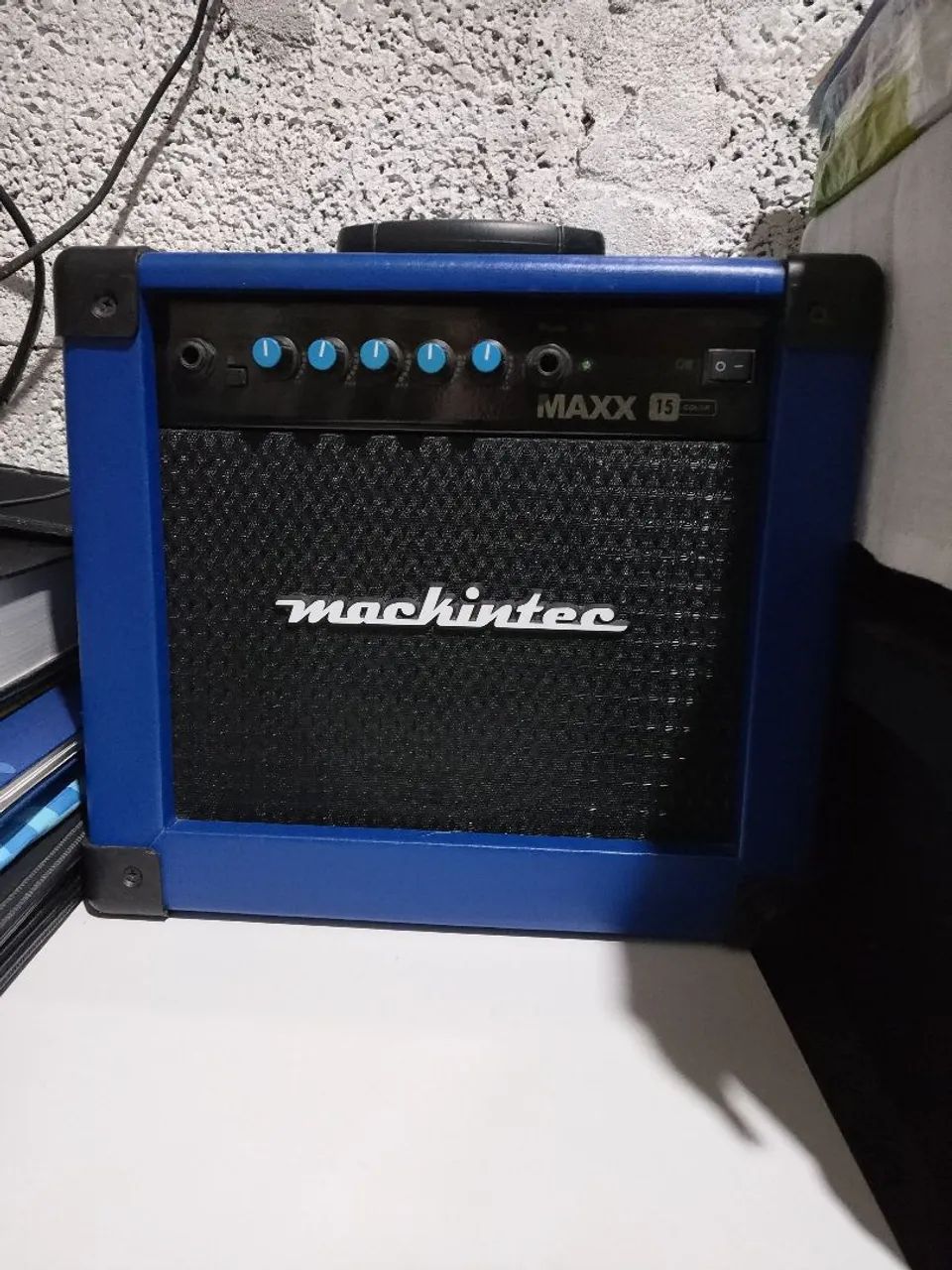 caixa amplificada mackintec maxx 15color