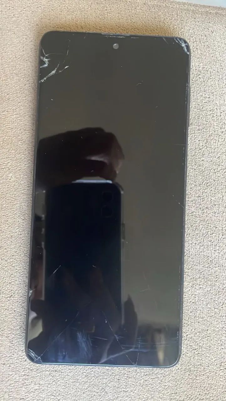 SAMSUNG M62 - Foto 2