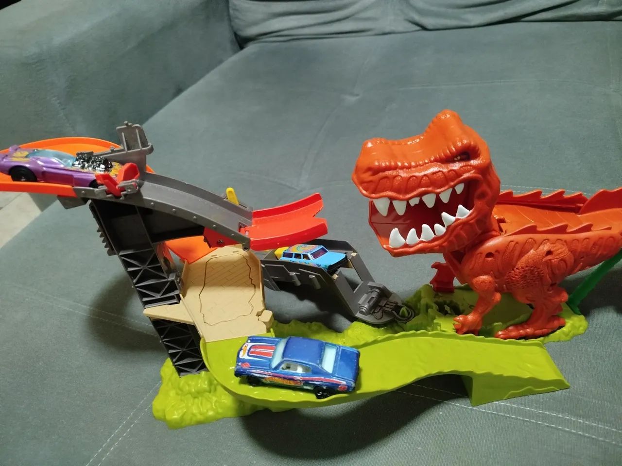 Brinquedo Dinossauro Hot Wheels  - Foto 5