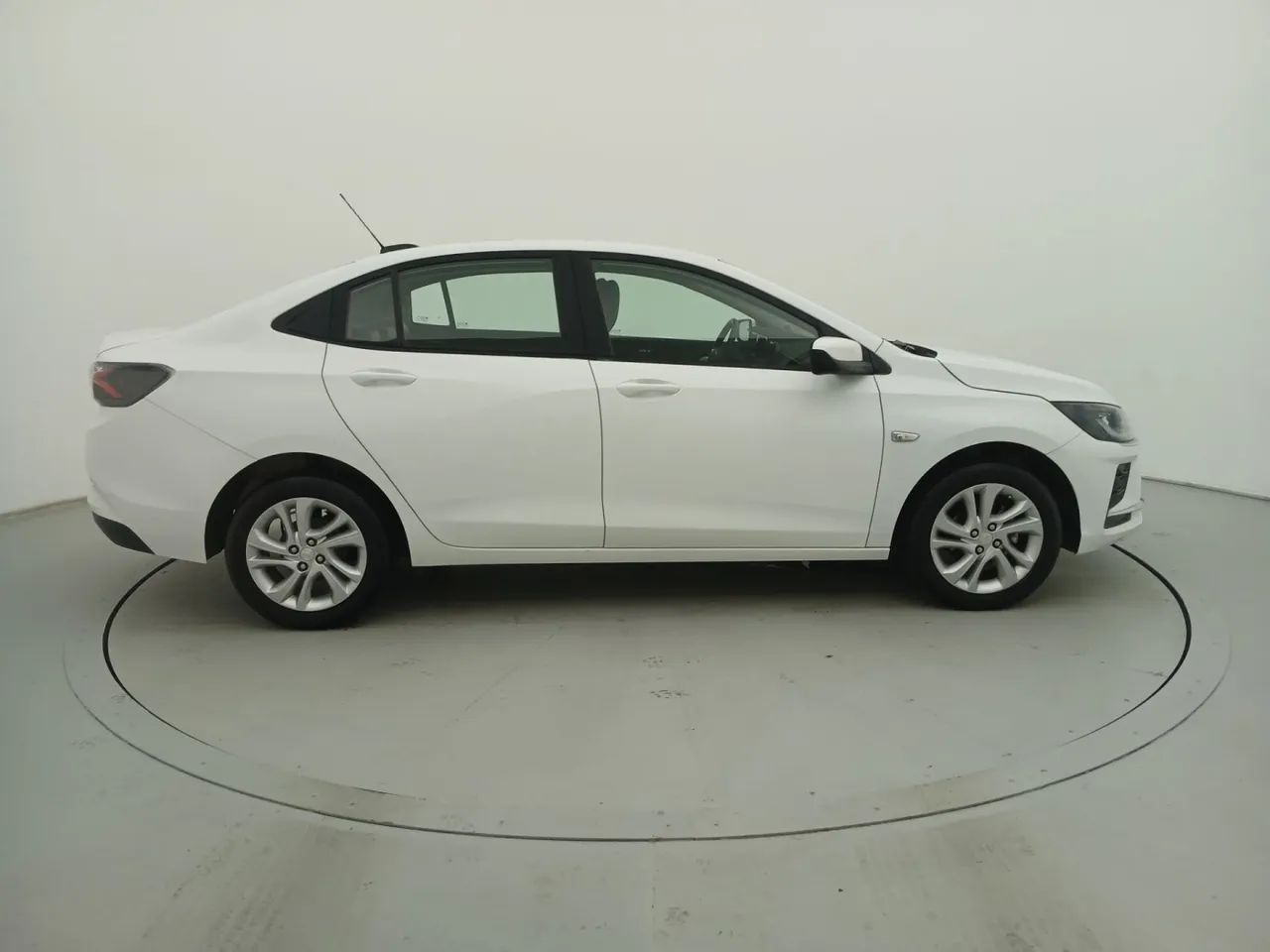 Chevrolet Onix Hatch LTZ 1.4 8V Flex Power Aut. 4P, foto 6 de 18