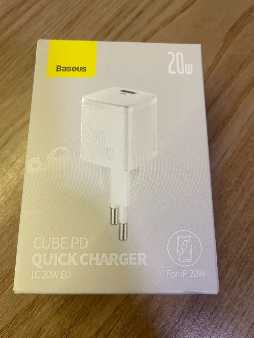 Carregador Baseus 20W - NOVO - Foto 4