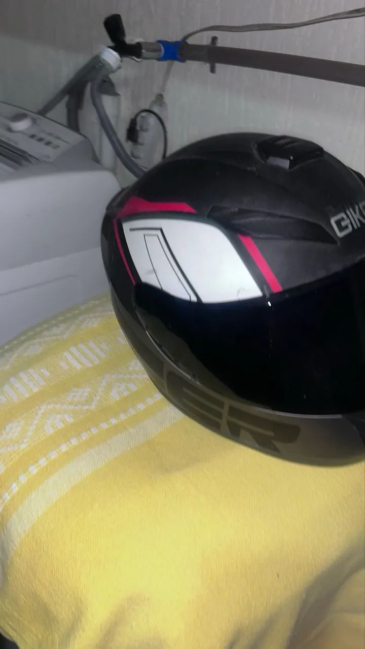 2 capacetes Capacete GIVE e Gike tamanho 63 e 60  - Foto 4
