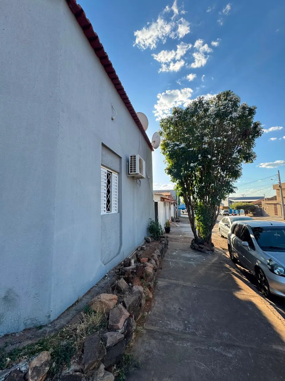 Casa de esquina avenida e casa na rua - Foto 2