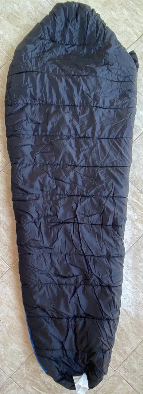 Saco de dormir Ozark Trail Cold Weather, modelo múmia, usado. - Foto 3