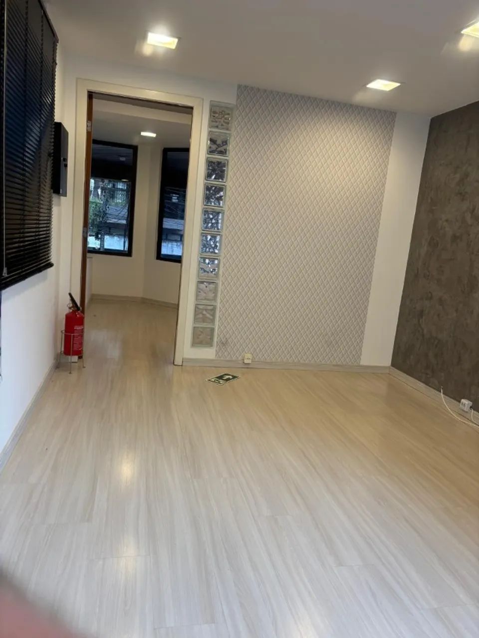 Sala Centro Santa Maria com 25m2