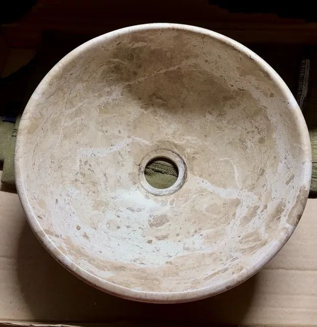 Round Carved Basin 28 Beige Bahia Travertine