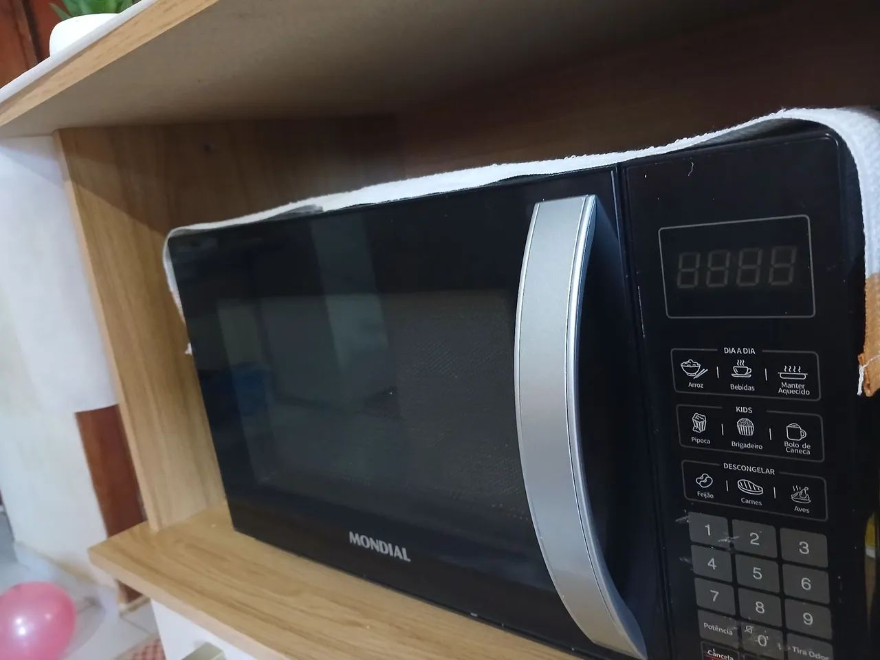 Vendo micro-ondas seminovo faço entrega  - Foto 2