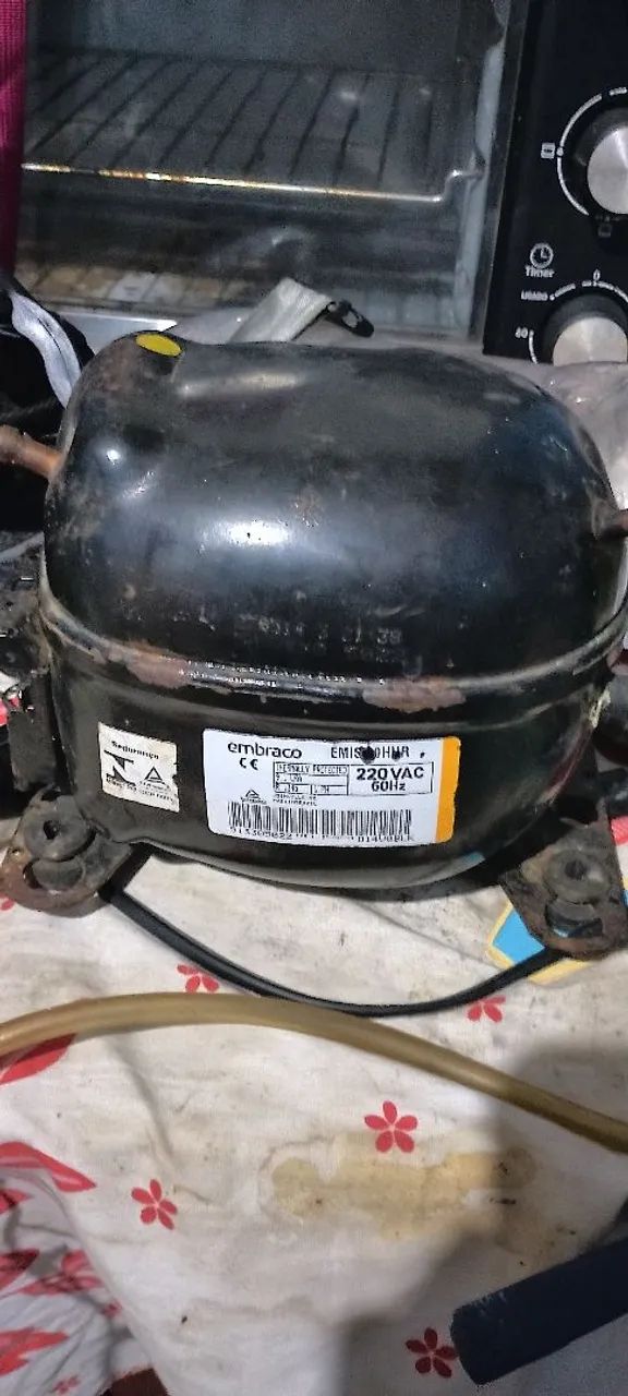 Motor compressor embraco r134a perfeito funciona perfeitamente.