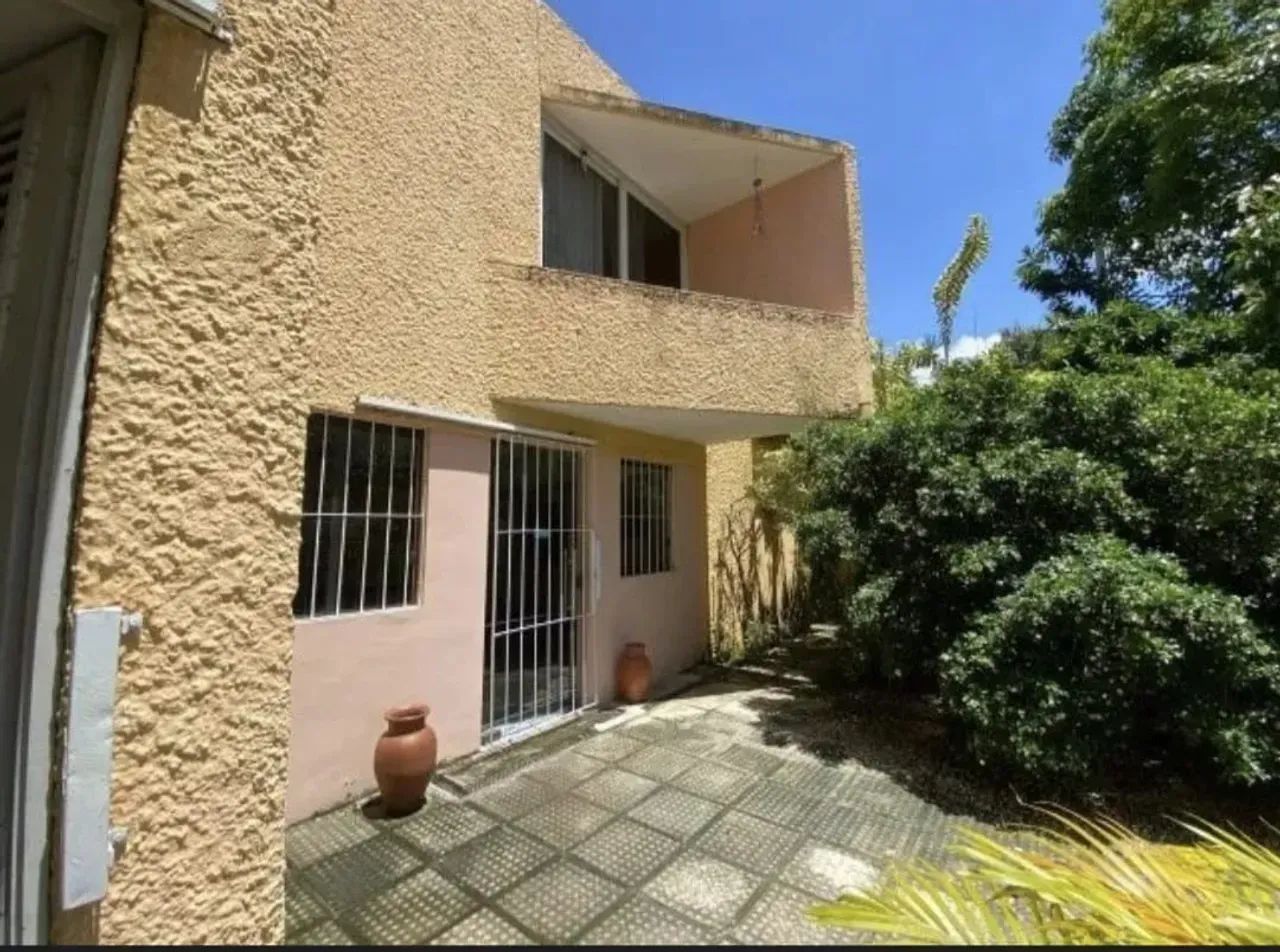 Vendo casa com 243 m2, 4 quartos e 5 wcs na Madalena - Recife - PE - Foto 2