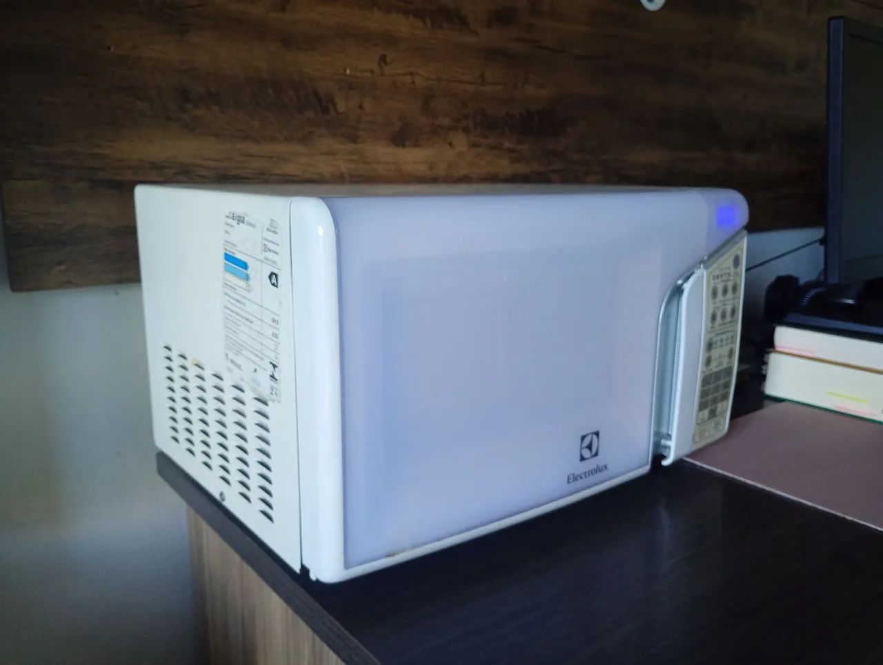Microondas Electrolux 28L - Foto 2