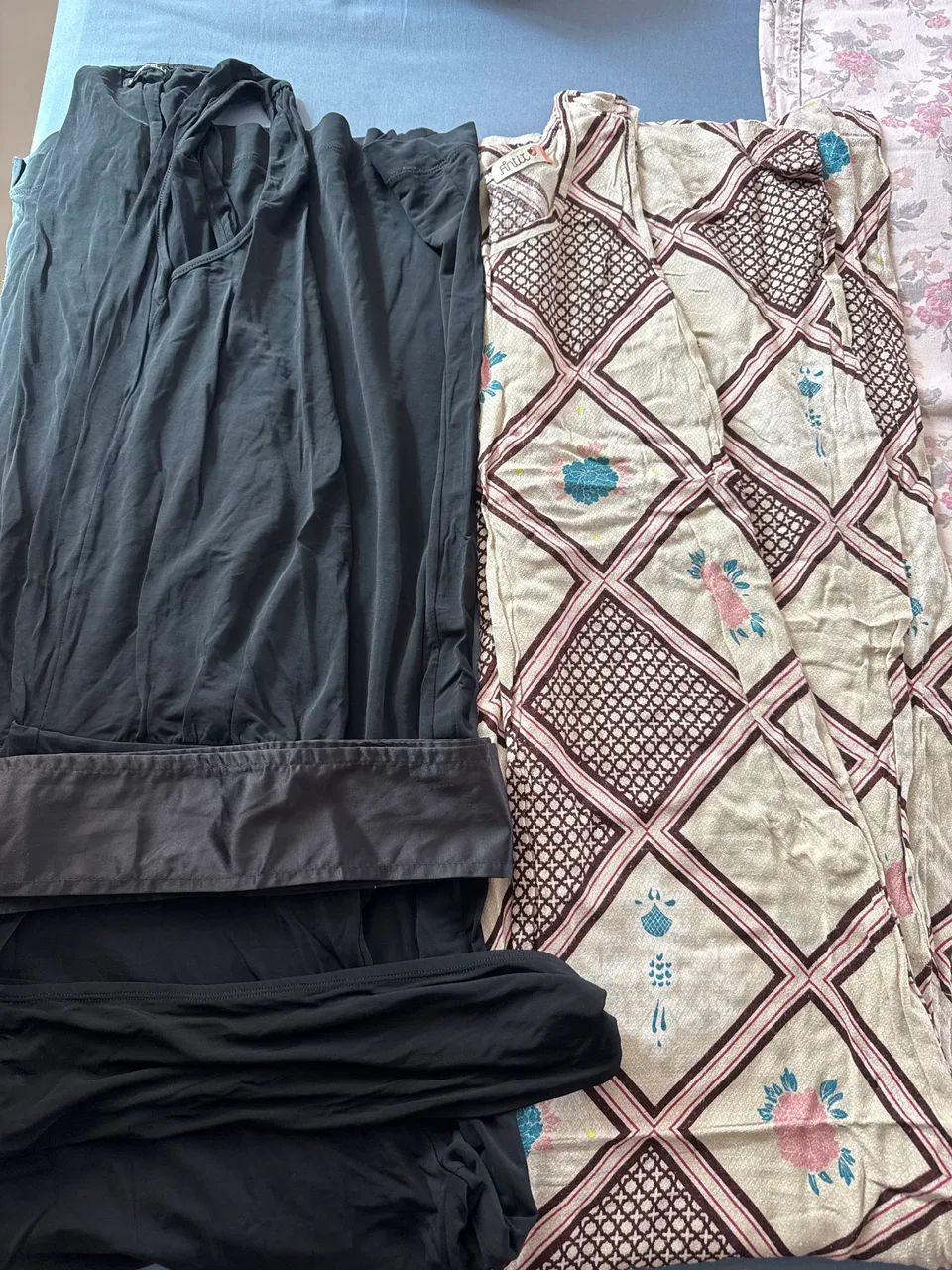 Lote de roupa feminina TAM P  - Foto 3