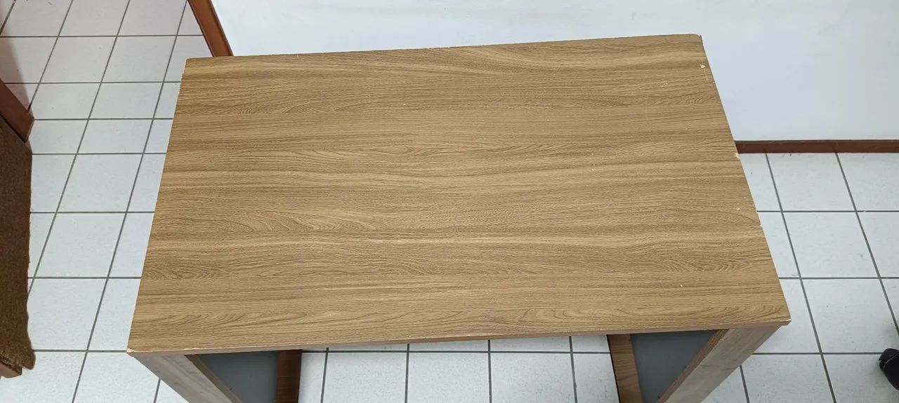 Mesa de estudo 417147038078740481