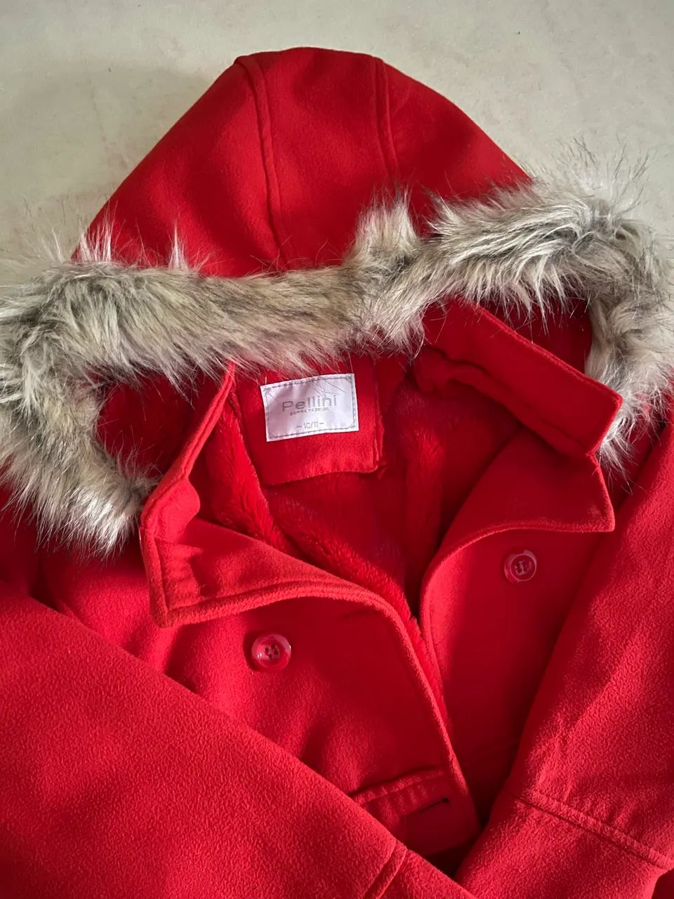 Casaco Pellini Vermelho com Capuz e Forro Peluciado 
