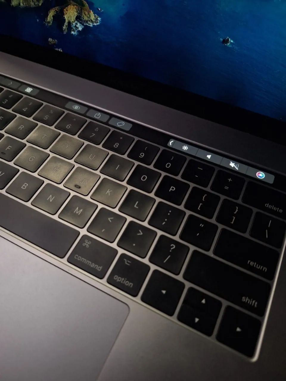 macbook pro 2017 i7 15