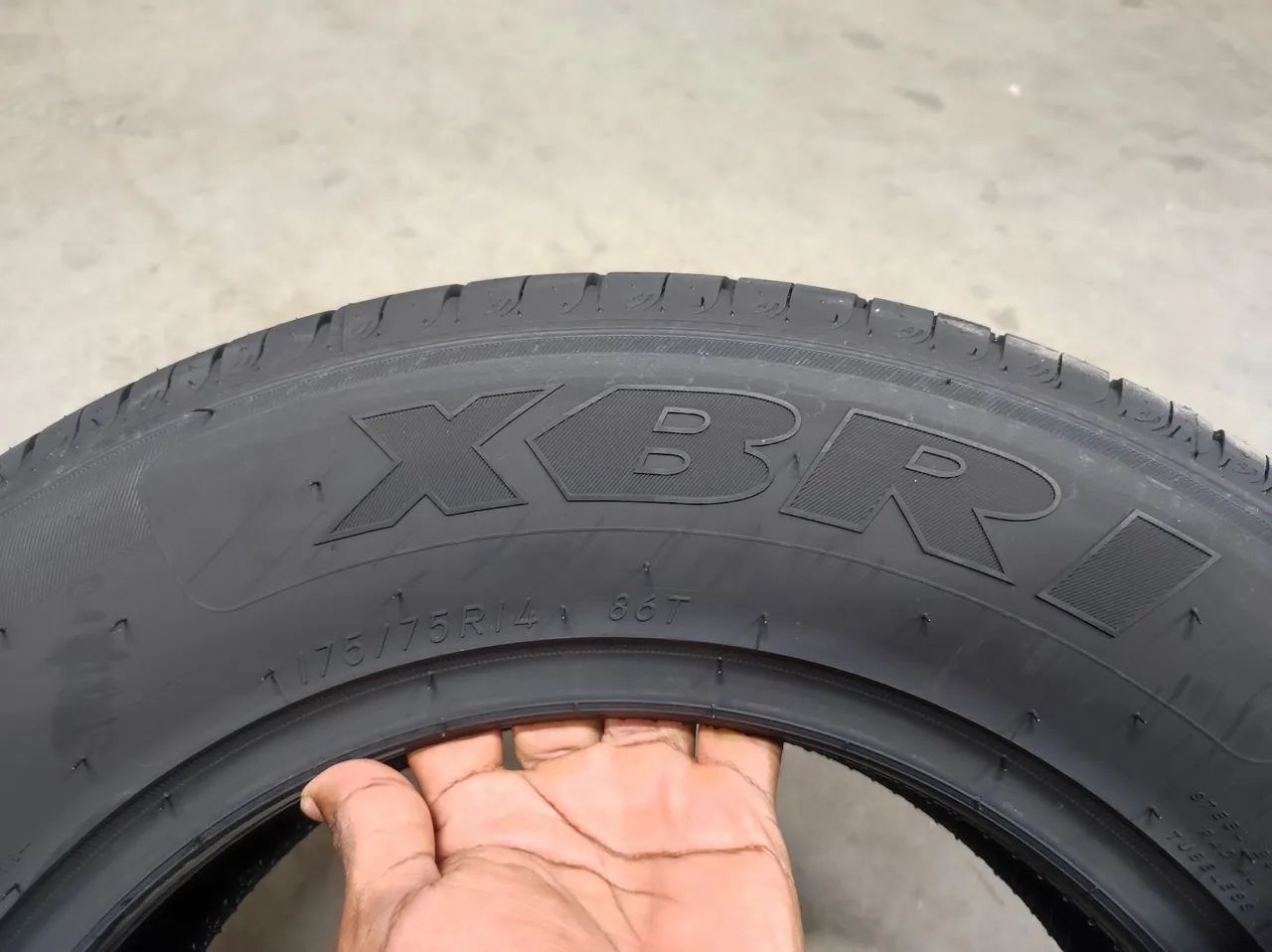 Pneu Novo XBRI 175/75 14  - Foto 3